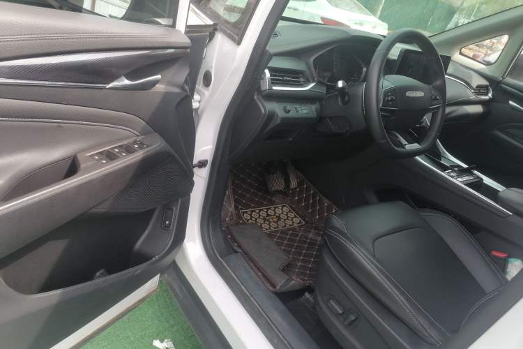 Used SAIC MAXUS G50 2022 1.5T Automatic Comfort Touring B
