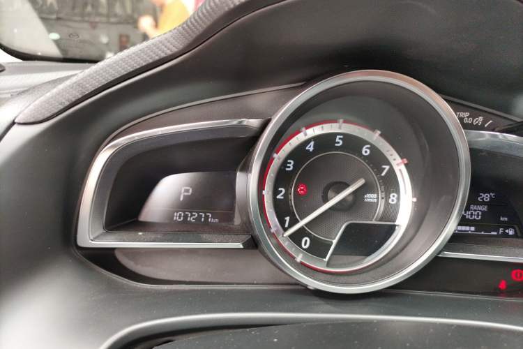 Used Mazda 3 Axela 2014 Sedan 2.0L Automatic Flagship Model