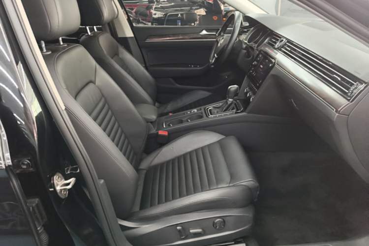 Used Volkswagen Magotan 2019 330TSI DSG Luxury Version China VI Standard