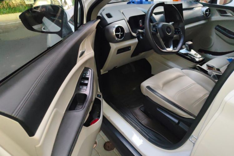 Used BYD Yuan Pro 2021 "Love for a Lifetime" Edition Driver Seat