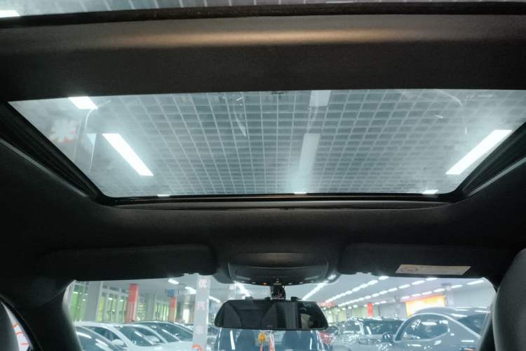 Used Lincoln MKC 2017 2.0T Two-Wheel Drive Deluxe Edition
