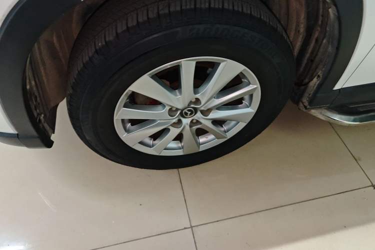 Used Mazda CX-5 2015 2.0L Manual Two-Wheel Drive Comfort Version
