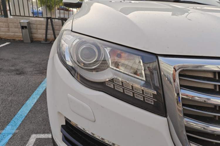 Used Haval H8 2015 2.0T Four-Wheel Drive Elite Model