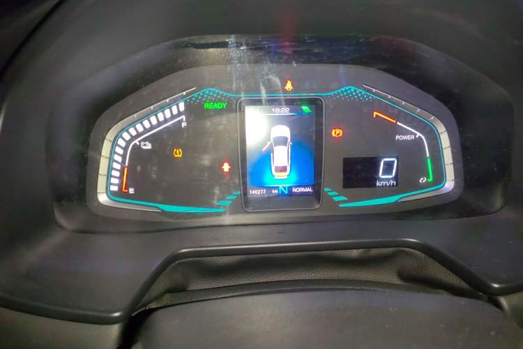 Used ORA iQ 2018 Smart Connectivity Model
