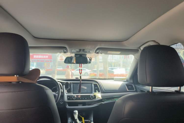 Used Toyota Highlander 2018 2.0T Four-Wheel Drive Luxury Edition 7 Seats China V Emission Standard