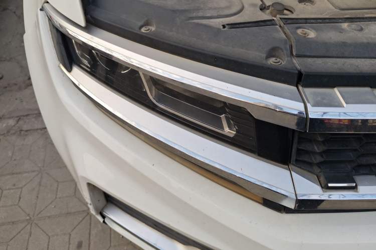 Used Zotye Domy X7 2017 1.8T DCT Prestige Model
