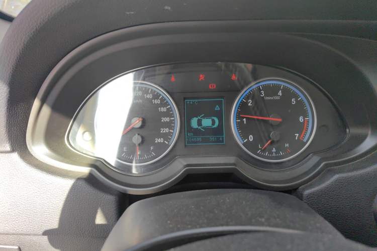 Used Brilliance H530 2014 1.6L Manual Luxury Model
