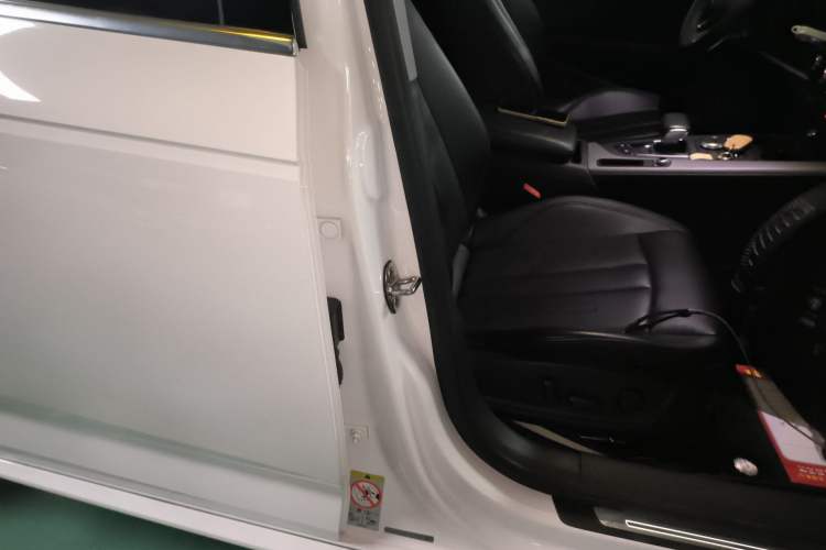 Used Audi A4L 2018 30th Anniversary Edition 40 TFSI Trendy Model Right Front Seat