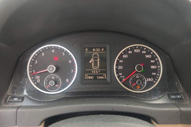 Used Volkswagen Tiguan 2012 1.8TSI Automatic Two-Wheel Drive Elite Edition Instrument Cluster