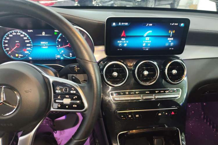 Used Mercedes-Benz GLC Coupe 2022 Refreshed GLC 260 4MATIC Coupe SUV Audio And AC Panel