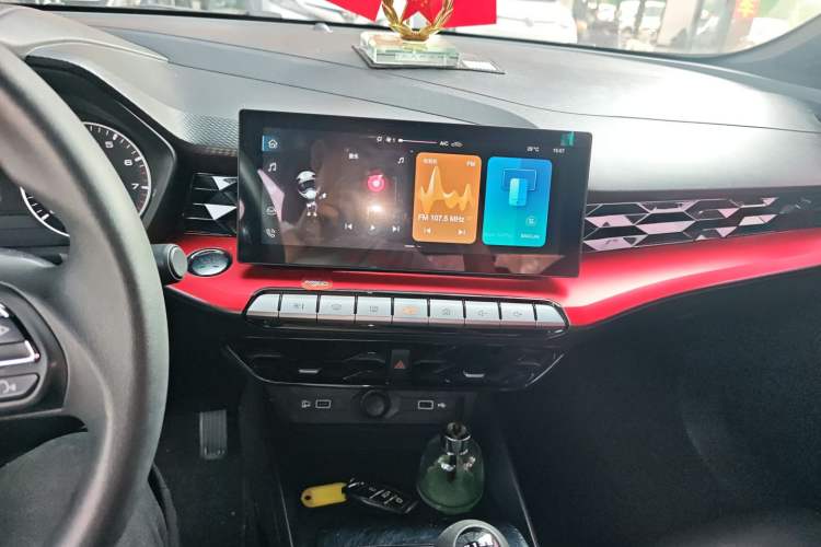 Used MG 5 2021 180 DVVT Manual Youth Luxury Edition
