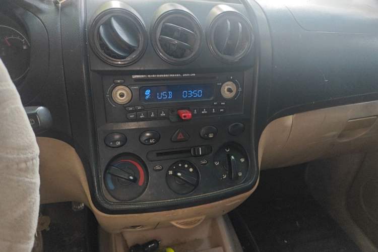 Used Wuling Hongguang 2010 1.4L Luxury Model
