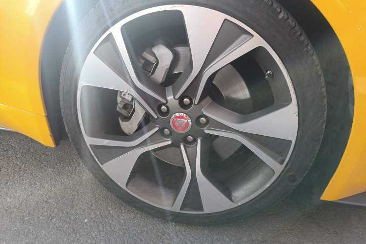 Used Jaguar F-TYPE 2021 P300 Rear-Drive First Edition Hardtop Version
