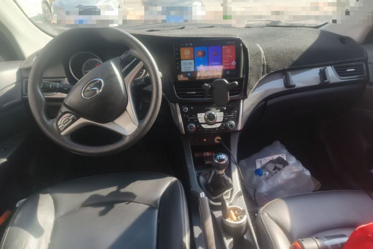 Used Soueast V5 Lingzhi 2014 1.5L Manual Luxury Model Center Console