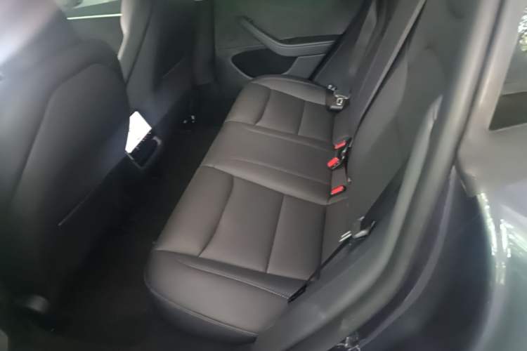 Used Tesla Model 3 2023 Long-Range All-Wheel-Drive Version