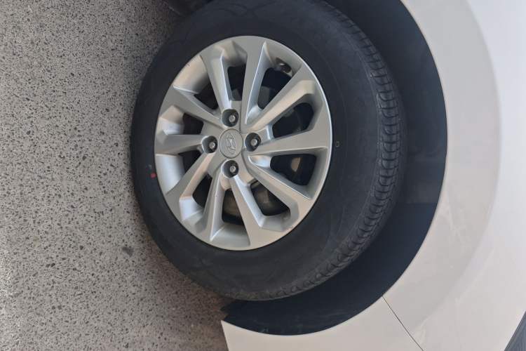 Used Hyundai Verna (new generation) 2016 1.4L Manual Cool Edition GLS
