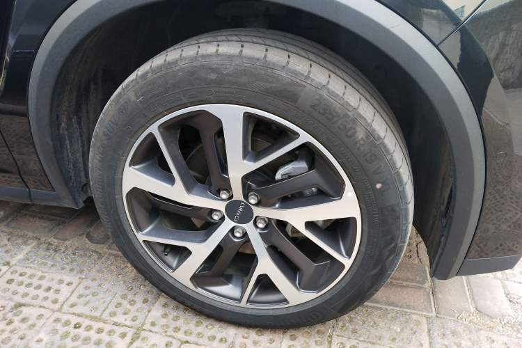 Used Lynk & Co 01 2021 2.0TD Four-Wheel Drive Hype-Halo Right Front Wheel Hub