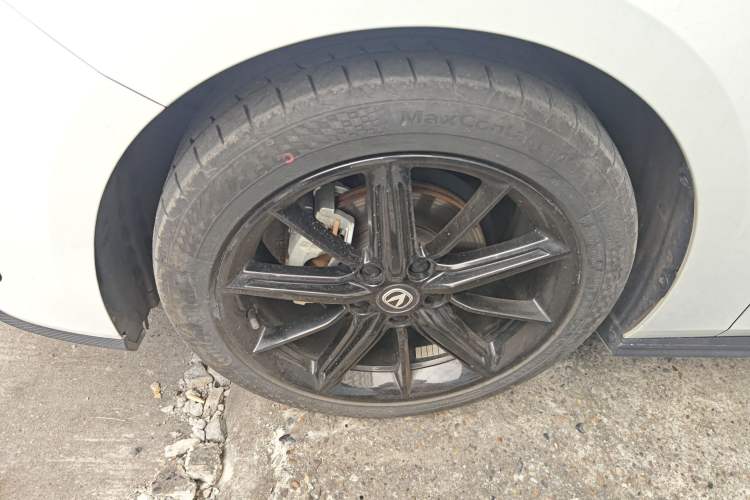 Used CHANGAN UNI-V 2023 1.5T Prestige Model