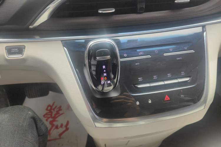 Used Buick GL8 2020 Land Business Class 652T Luxury Model Gear Lever