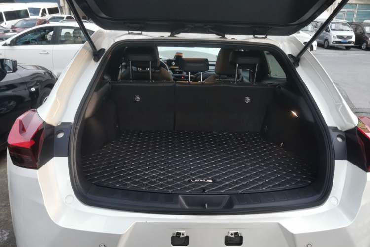 Used Lexus UX 2020 260h Explore & Adventure Edition