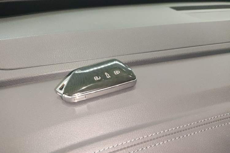 Used Volkswagen ID.4 CROZZ 2022 Standard Range PURE Edition