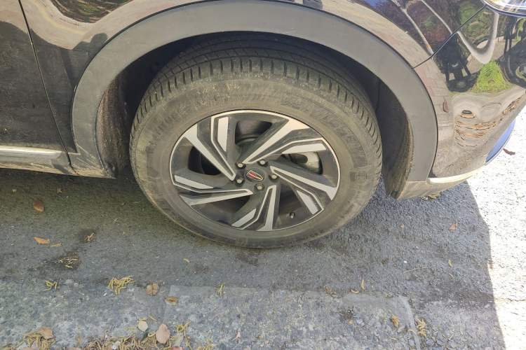 Used Hongqi HS5 2022 Revised Version 2.0T Smart Connect Flagship Edition