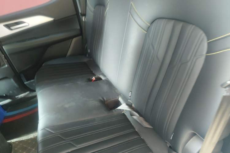 Used Great Wall King Kong Poer 2023 2.0T Automatic Diesel Two-Wheel-Drive Elite Version Flatbed GW4D20M
