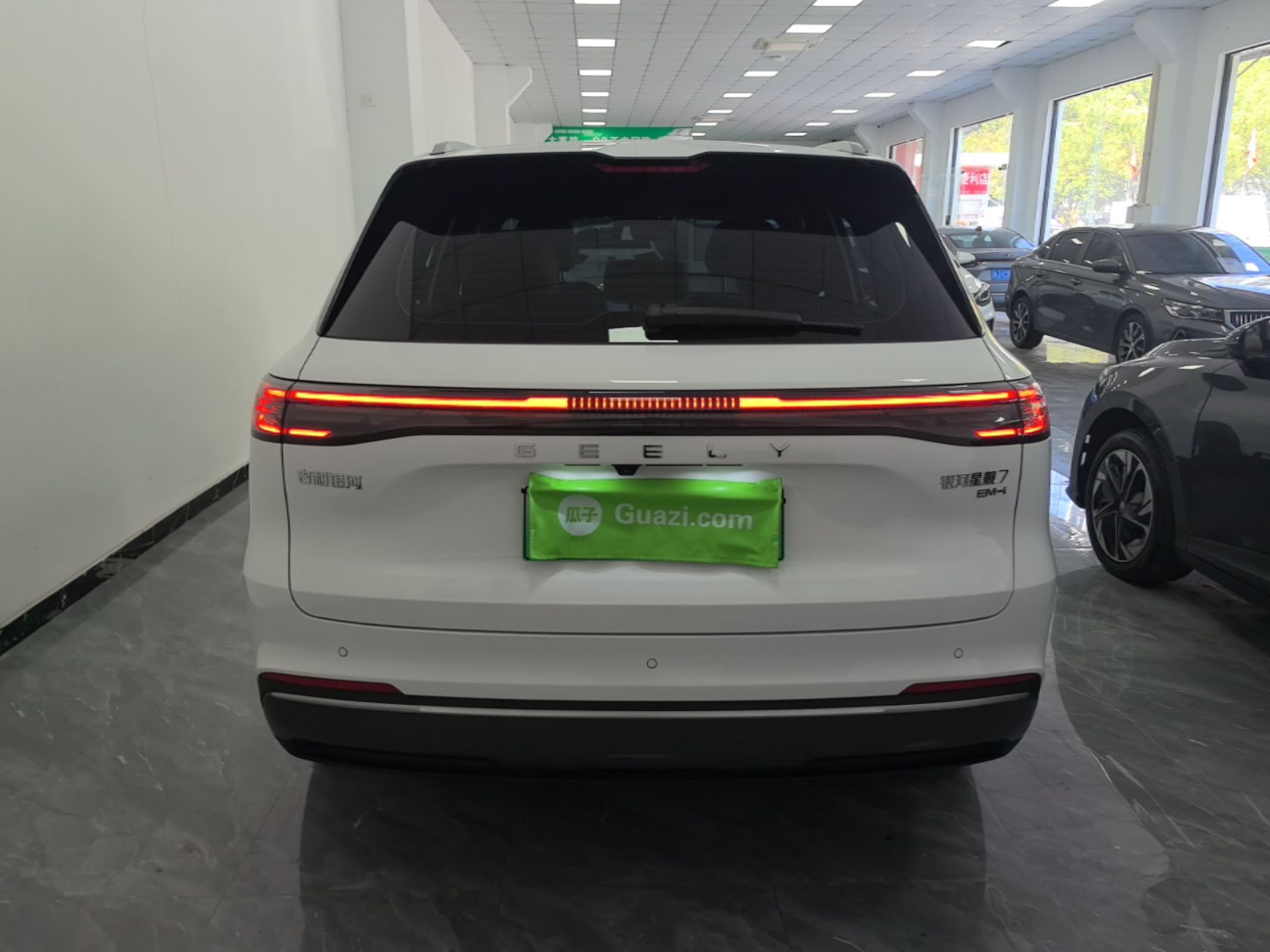 Geely Galaxy Xingjian 7 EM-i 2025 55 km Launch Edition — снимка 5