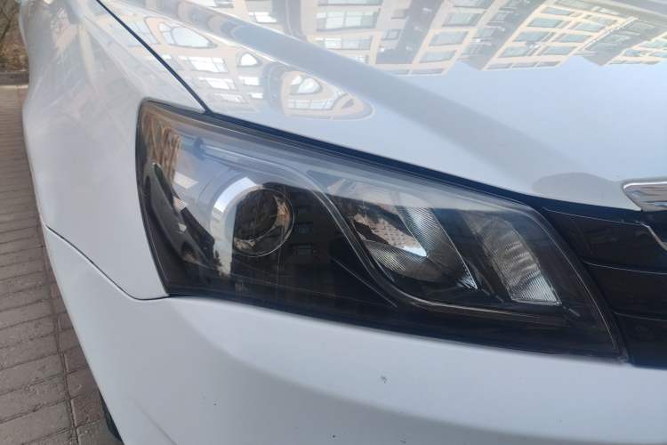 Used Geely Auto Emgrand 2014 Hatchback 1.3T CVT Elite Model
