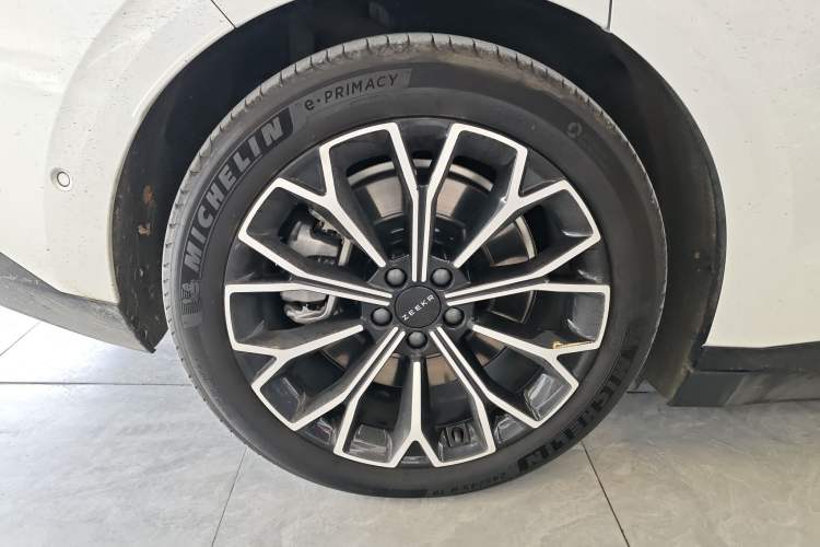 Used Zeekr 007 2024 Four-Wheel Drive Intelligent Driving Version 100 kWh
