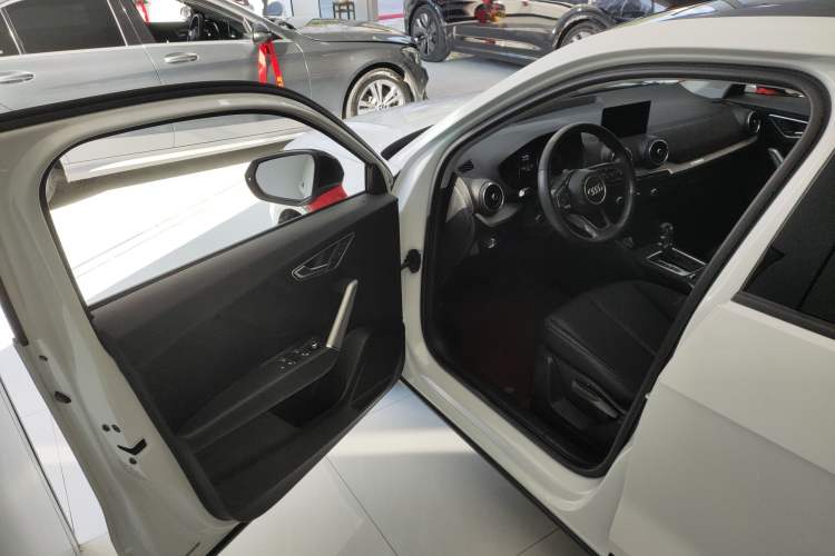 Used Audi Q2L 2021 35 TFSI Progressive Dynamic Edition