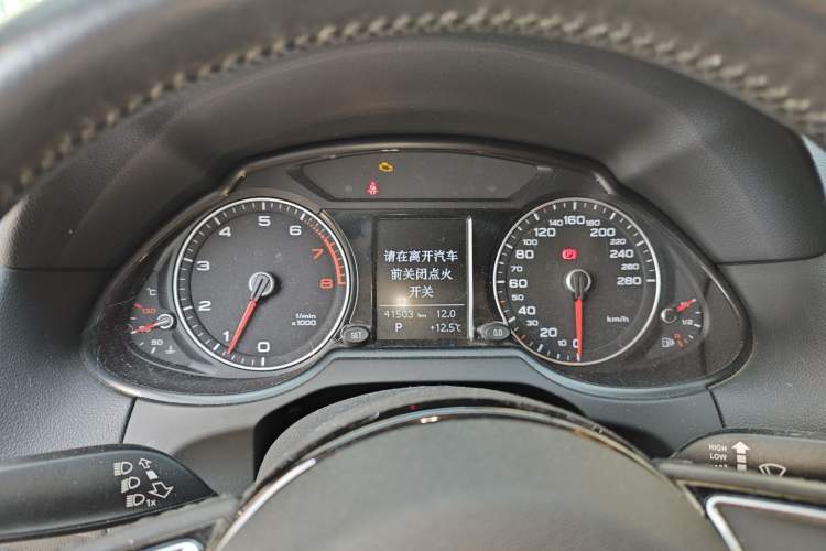 Used Audi Q5 2017 Plus 40 TFSI Ambition Model