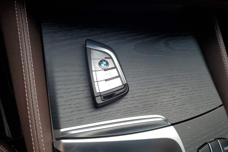 Used BMW 5 Series 2022 Second Facelift 530Li Leading Edition M Sport Package
