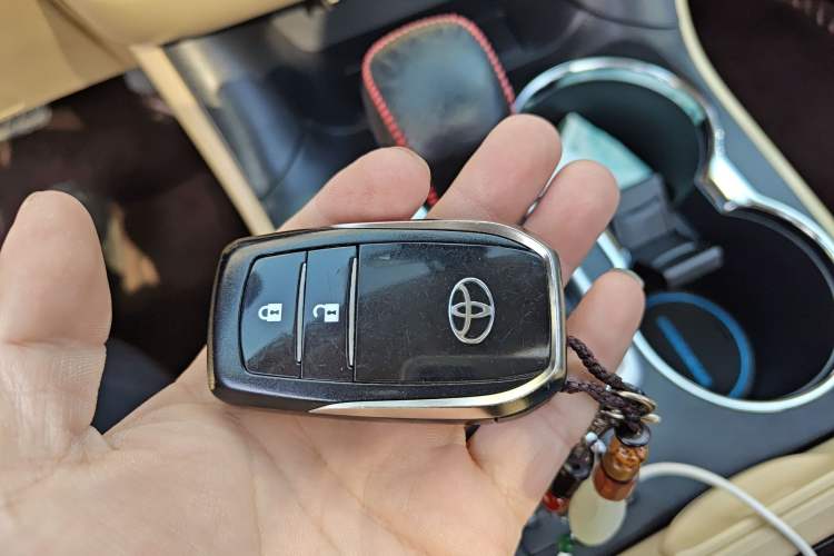 Used Toyota Highlander 2015 2.0T Two-Wheel Drive Luxury Edition 7 Seats