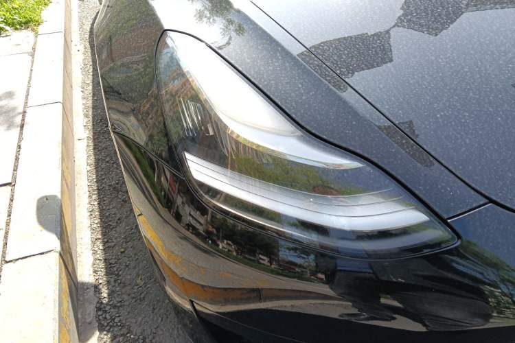 Used Tesla Model 3 2019 Standard Range Rear-Drive Upgraded Version Right Front Headlight