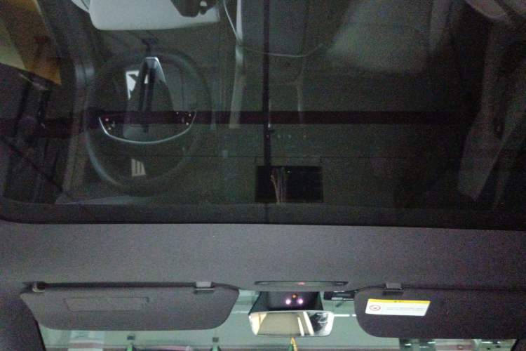 Used Tesla Model Y L 2025 Model Long-Range All-Wheel-Drive Version Headliner