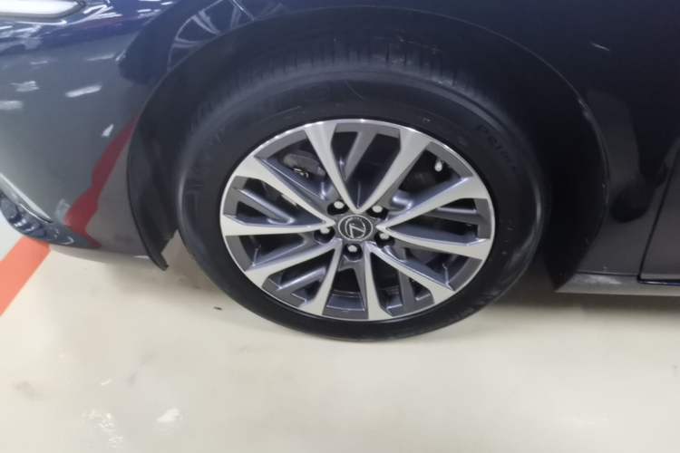 Used Lexus ES 2022 260 Excellence Edition
