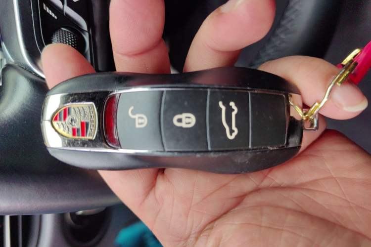 Used Porsche Macan 2018 Macan 2.0T Vehicle Key