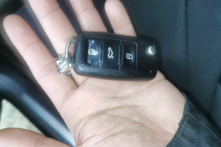 Used Volkswagen Passat 2016 330TSI DSG Prestige Edition Audio And AC Panel