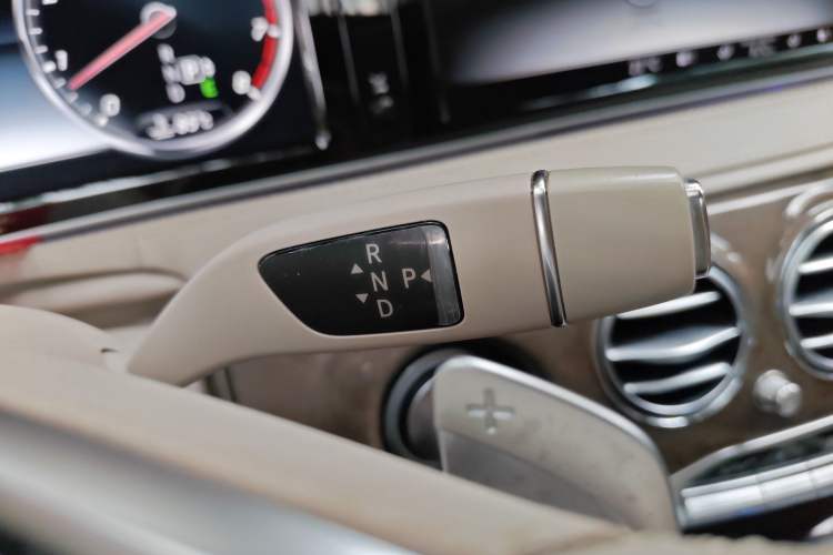 Used Mercedes-Benz S-Class 2014 S 320 L Luxury Model Gear Lever