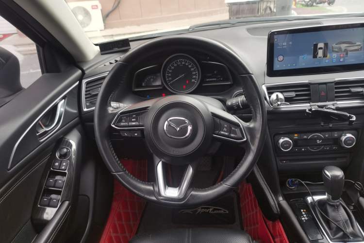 Used Mazda 3 Axela 2017 Sedan 2.0L Automatic Prestige Model China V Standard Steering Wheel