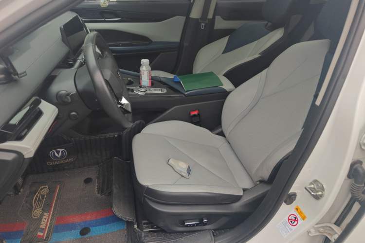 Used Changan UNI-V iDD 2023 ZhiDian iDD 1.5T 113km ZhiKu Model