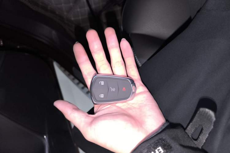 Used Cadillac XT4 2018 28T Two-Wheel-Drive Luxury Model