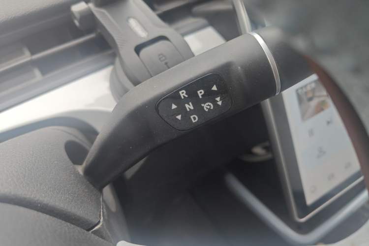 Used NETA AYA 2023 401 Gear Lever