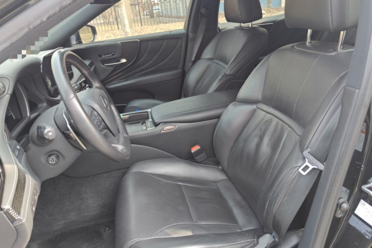 Used Lexus LS 2020 500h Excellence Edition China VI standard Left Front Seat