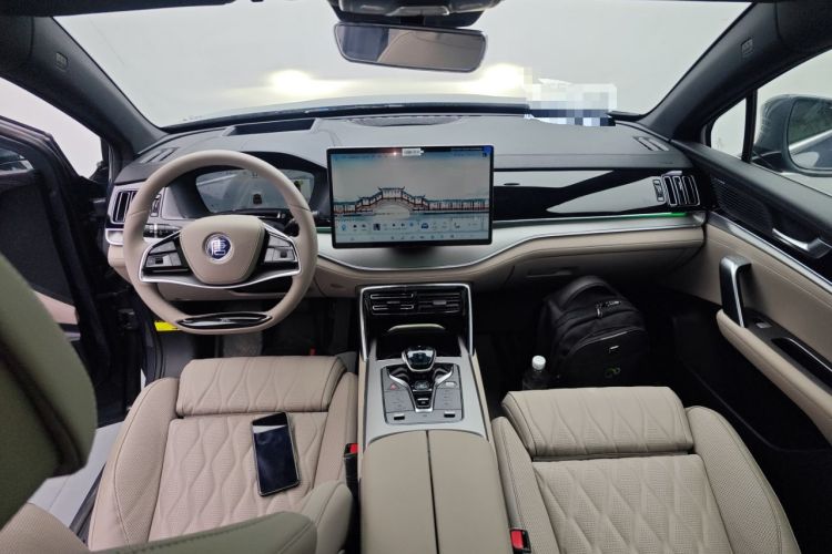 Used BYD Tang New Energy 2025 DM-i 115KM Cloud Ride Flagship Model Center Console