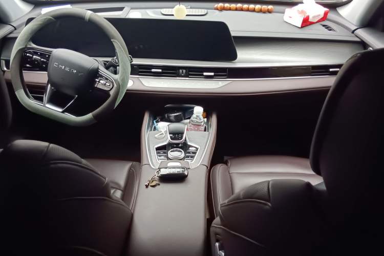 Used Chery Tiggo 8 PRO 2024 Champion Edition 390T Two-Wheel Drive Peak Version 5 Seats
