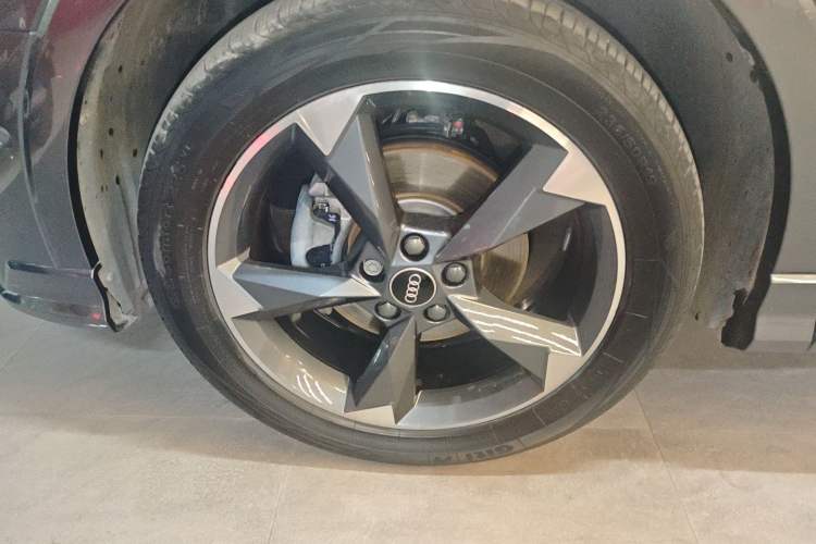 Used Audi Q3 2023 35 TFSI Fashion Dynamic Model (1.5T)