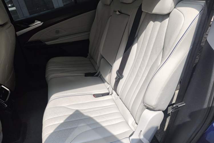 Used Volkswagen ID.6 X 2021 Pro Smart Long-Range Edition Left Rear Seat