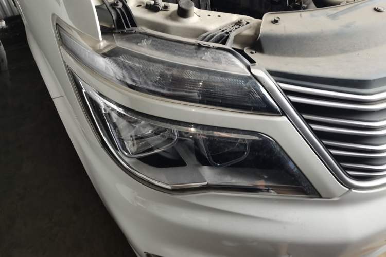 Used FORTHING Lingzhi 2022 M5L 2.0L Utility Model 7 Seats